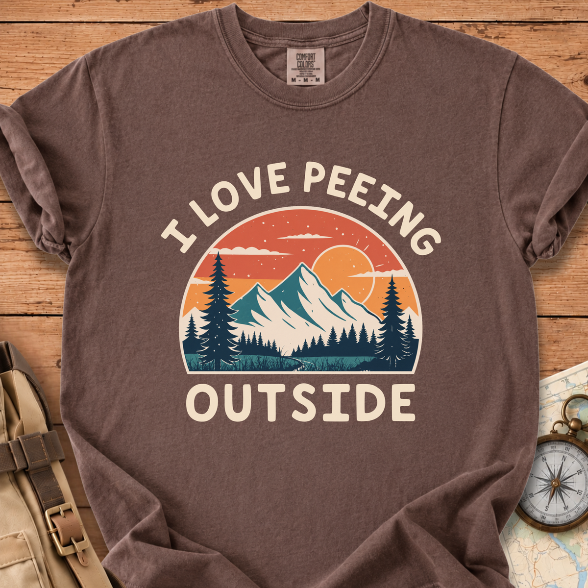 I love peeing outside T-Shirt
